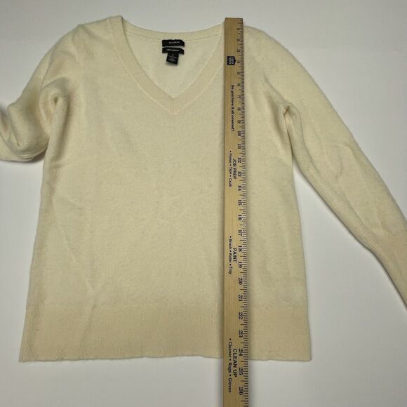 Halogen Cashmere Sweater Ivory Off-White V-Neck Long Sleeve Women's Size Medium - Picture 8 of 11